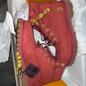Junior Timberland boots